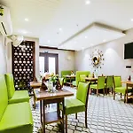 Hotel Bluestone - Nehru Place