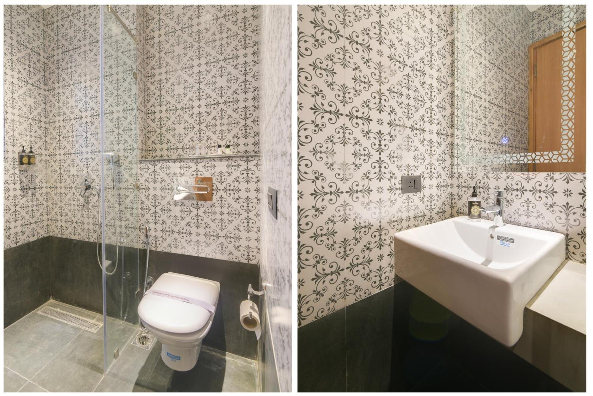 Hotel Bluestone Nehru Place By The Cosy 4*