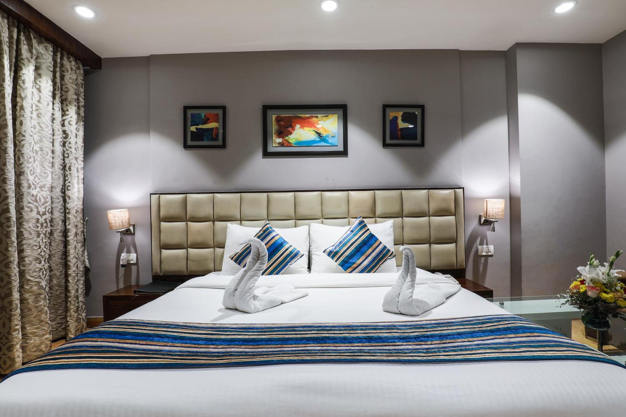 Bluestone Nehru Place By The Cosy Hotel New Delhi