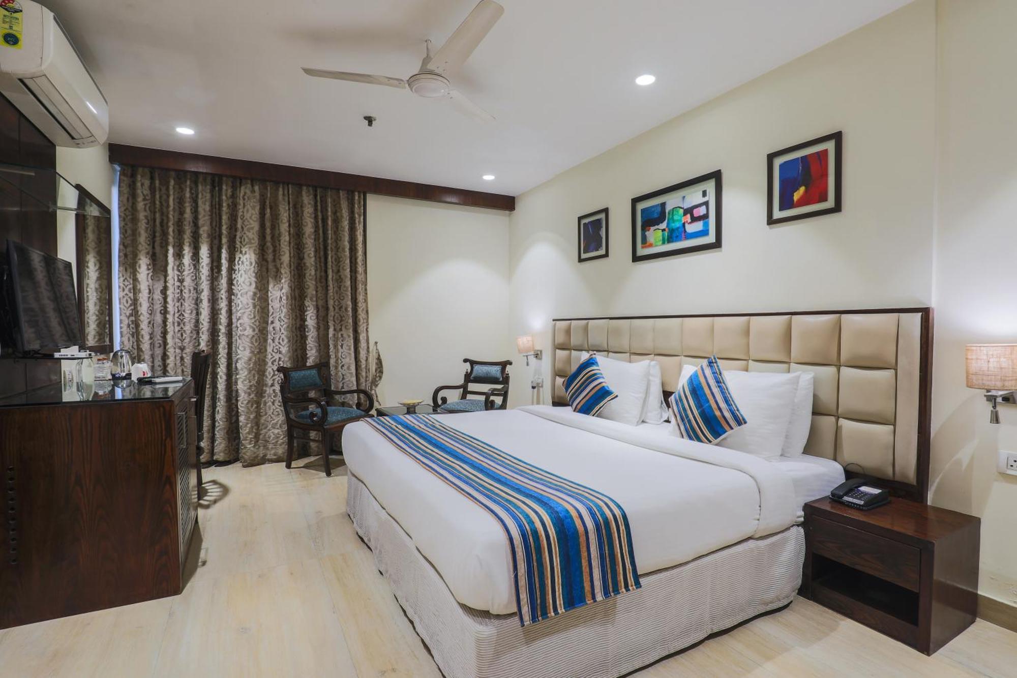 Hotel Bluestone Nehru Place By The Cosy New Delhi