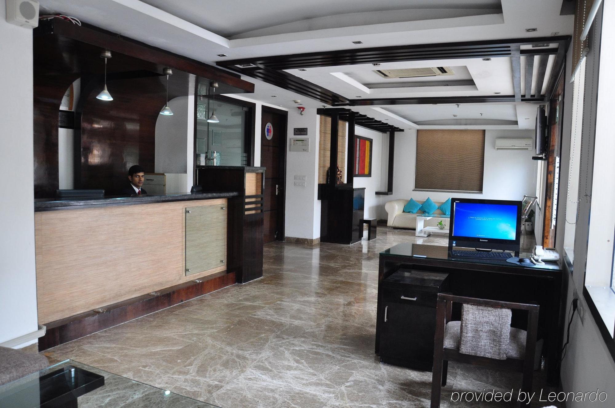 Bluestone Nehru Place By The Cosy Hotel